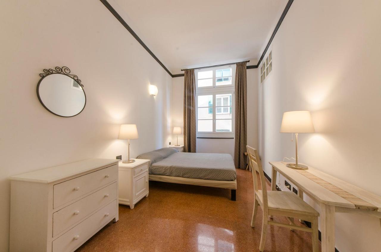 Appartement Aquarium 1'Minute! Free Wifi & Netflix "Casa Ripamaris Agnello" - Genova, Centro Storico By Tilo Extérieur photo